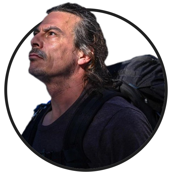 Alex de Sain survival training at IESA – outdoor survival and extreme conditions